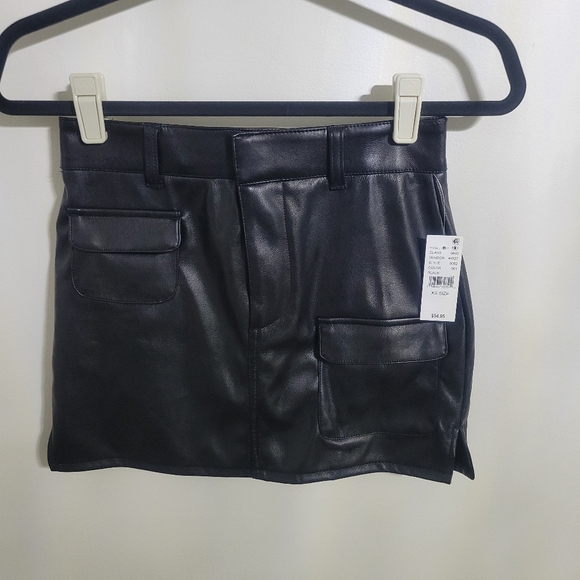 PacSun Dresses & Skirts - Pacsun Black Faux Leather Cargo Mini Skirt Size XS